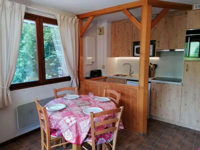 1st floor, view ski slopes, balcony, parking, tv, 40m², Le Grand Bornand - Image 1