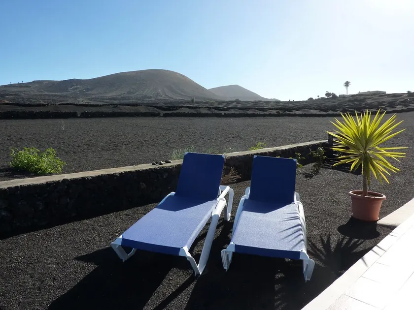 Ferienhaus in ruhiger Lage mit Blick auf den Timanfaya Nationalpark - Image 1