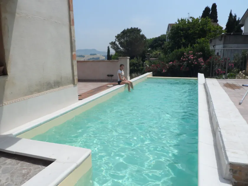 Landhaus mit Infinity-Pool - Image 1