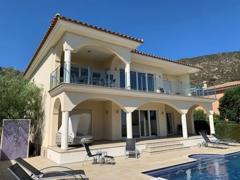 Luxusvilla in privilegierter Lage -Meerblick - Privatpool - Glasfaser Internet. - Image 1