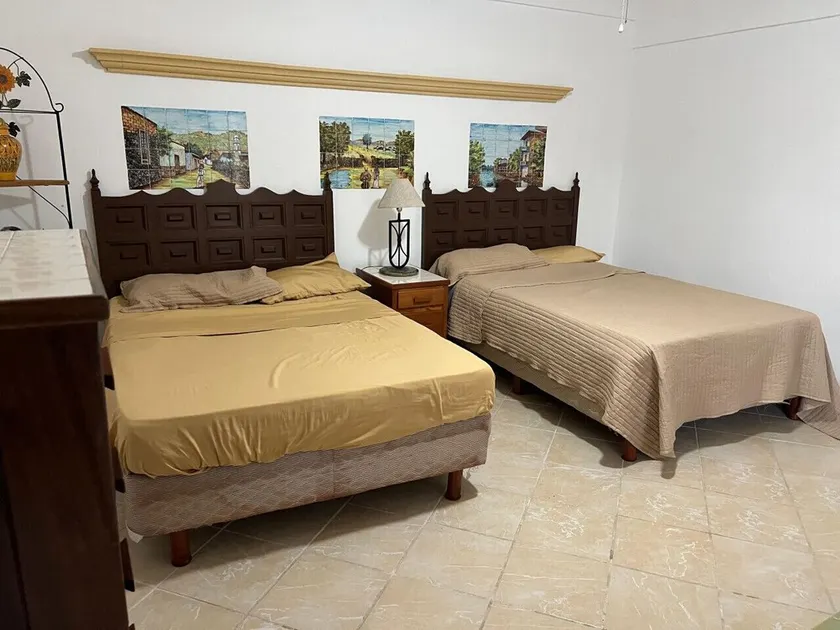Yatch Apartments - Image 1
