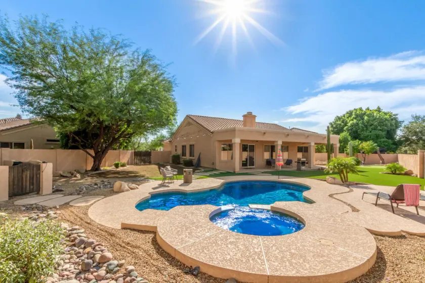 Beautiful,Immaculate, Glendale home. - Image 1
