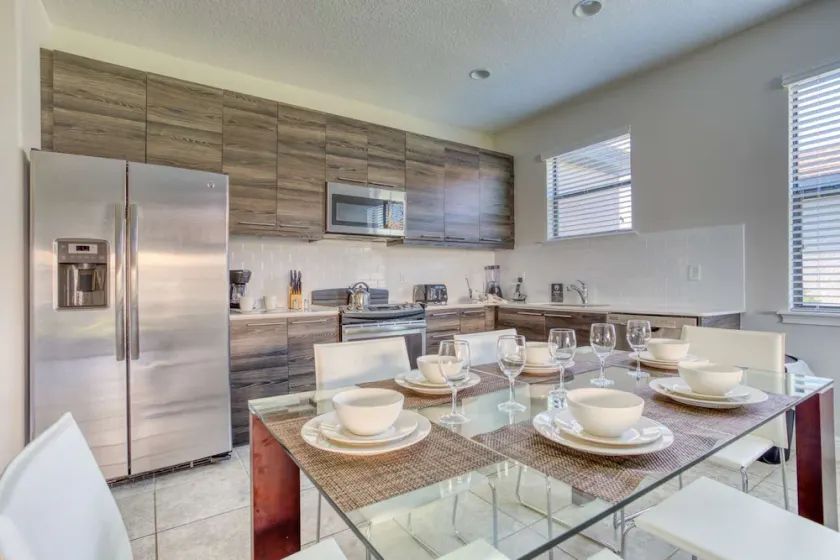 3BR Home Near Legoland & Disney | Pool, Game Room, Balmoral Resort Amenities | Pet-Friendly - Image 1