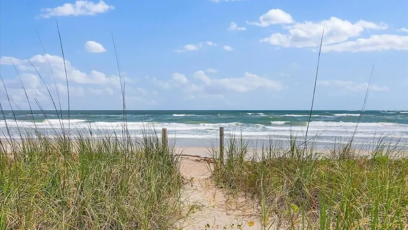 Oceanfront 2BR with Screened Porch and Deck Views - Image 1