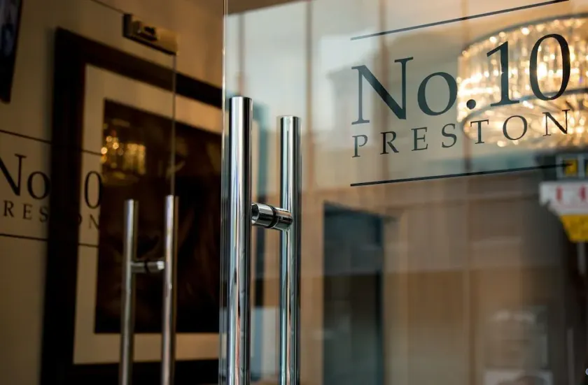 No.10 Preston - Image 1