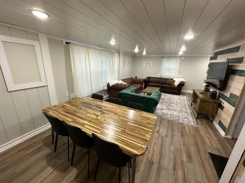Peak's Paradise - 3-Bedroom - Image 1