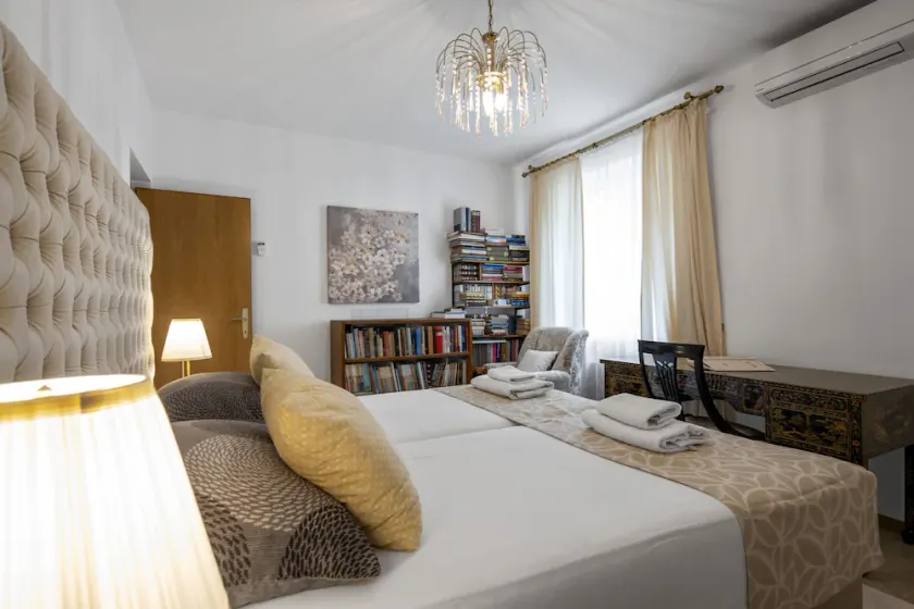 Appartement meublé de haute qualité à Split - Image 1