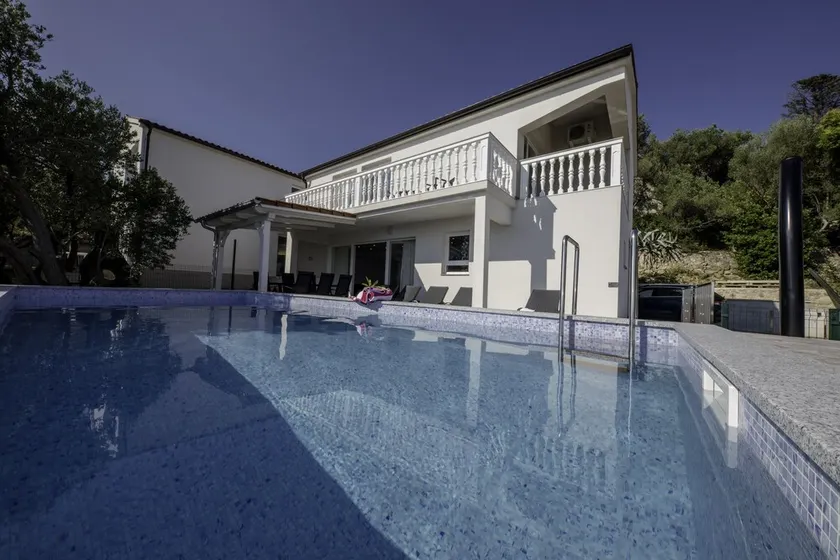 Inviting 3-Bed House on the island of Rab, Croatia - Image 1