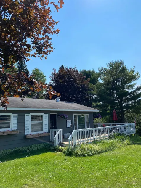 Entire Home with Lakeview - Image 1