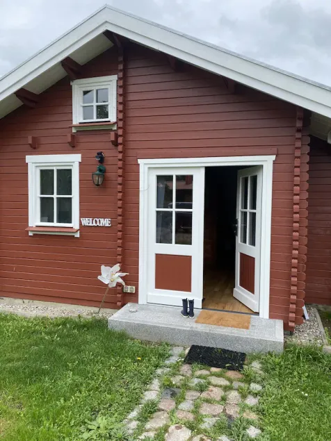 Rustic accommodation near the Baltic Sea in our log cabin - Image 1