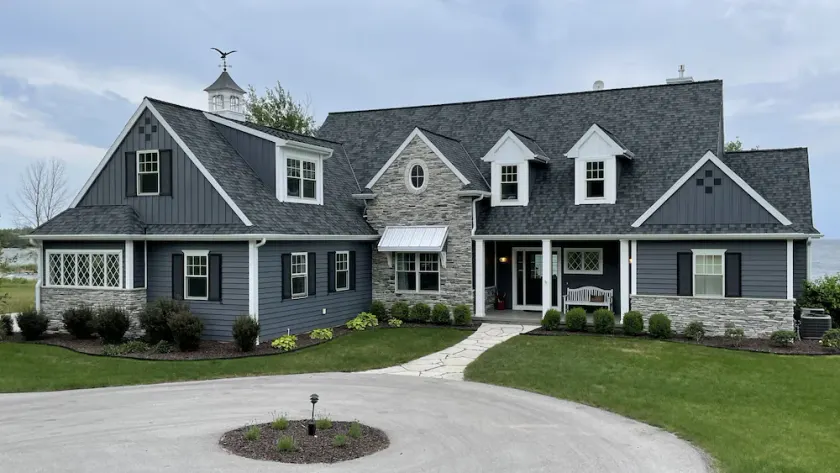 Bluebell Cottage: Luxury Waterfront Home with Private Pier - Image 1