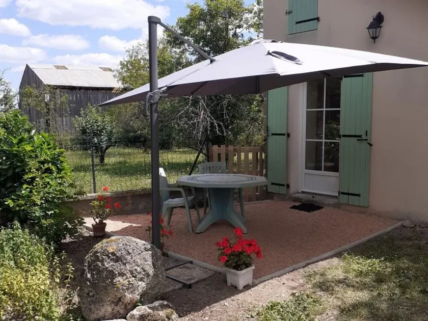 Renovated cottage with private terrace and pets allowed - Image 1