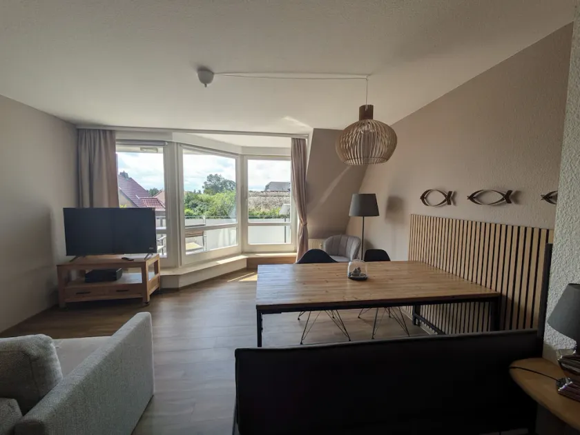 Stylish vacation apartment for your perfect break by the sea - Image 1