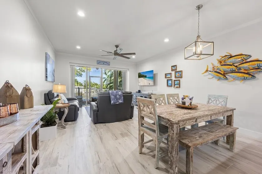 Marina-View 3BR/3BA Mariner's Club Townhouse 202 with Oasis Pool, Marina, Game Room & More - Image 1