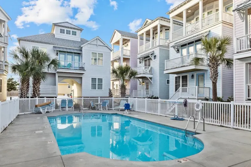 Sea Escape townhouse - Image 1