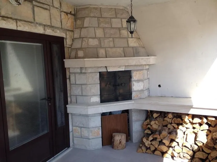 Apartment Ema - Image 1
