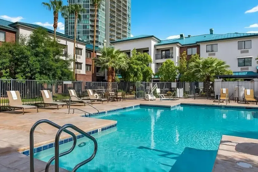 Best Value, Quality Stay! Relaxing Unit, Pets Allowed, Outdoor Pool! - Image 1