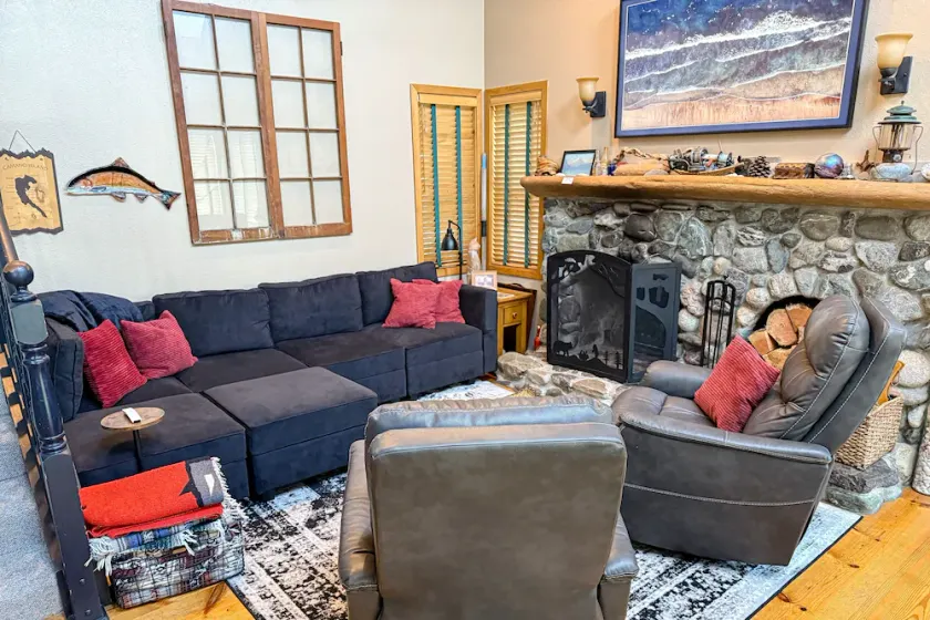 Dog-friendly home with a great deck, ocean view & firepit on beachfront lawn - Image 1