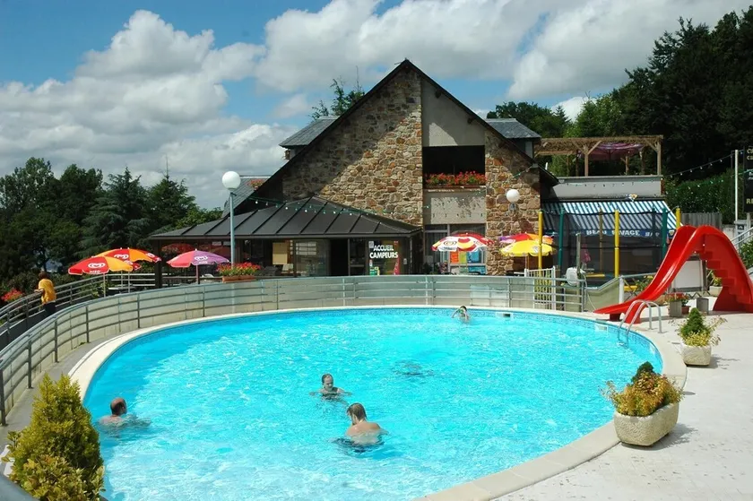 ZEcamping 4 étoiles chiens acceptés tennis piscine chauffée - Image 1