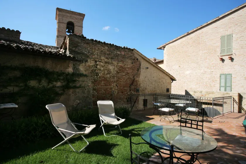 Benozzo vacation apartment with garden and pool - Image 1