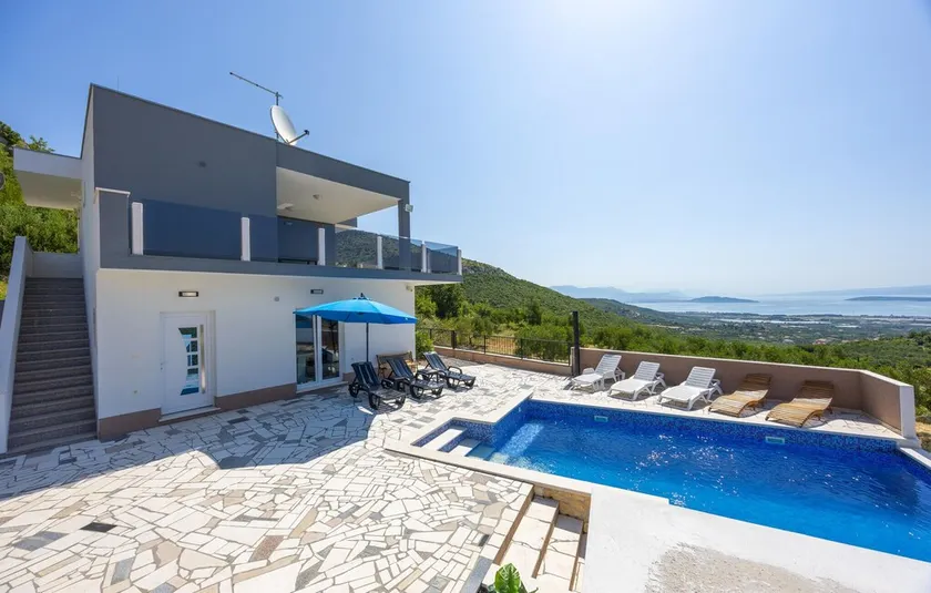 Bonita casa en Prgomet con piscina cubierta. - Image 1