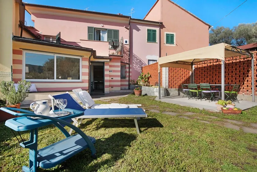 Holiday Home \"Nonna Adele\" between Cinque Terre and Portofino - Image 1