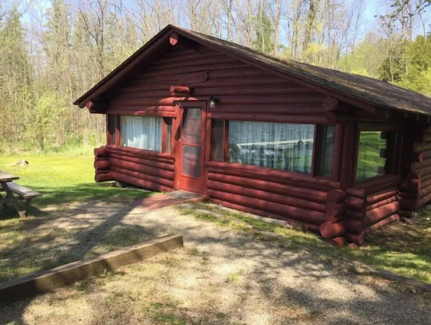 Lakeview Cabin #1_Island Lake_Pet Friendly_Sauna_Northshore Bay Resort - Image 1