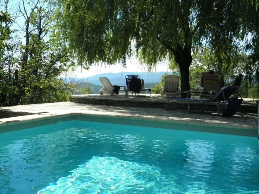 Luxueuse ferme restaurée, à l'écart, avec une vue magnifique - Image 1