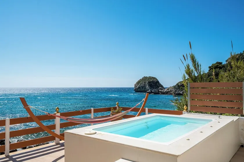 Villa Renata & Villa Filippos with private Plunge Pool by Konnect - Image 1