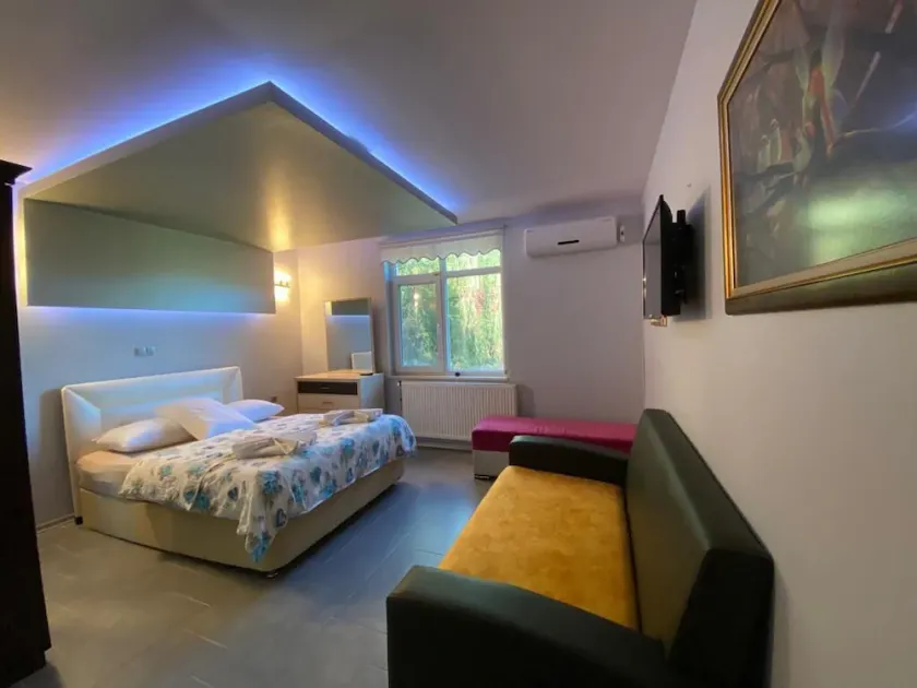 Cosy Park Apartment - Image 1