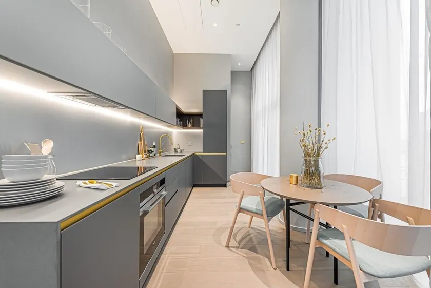 The Cut- Stylish Family Home by Riverside - Image 1