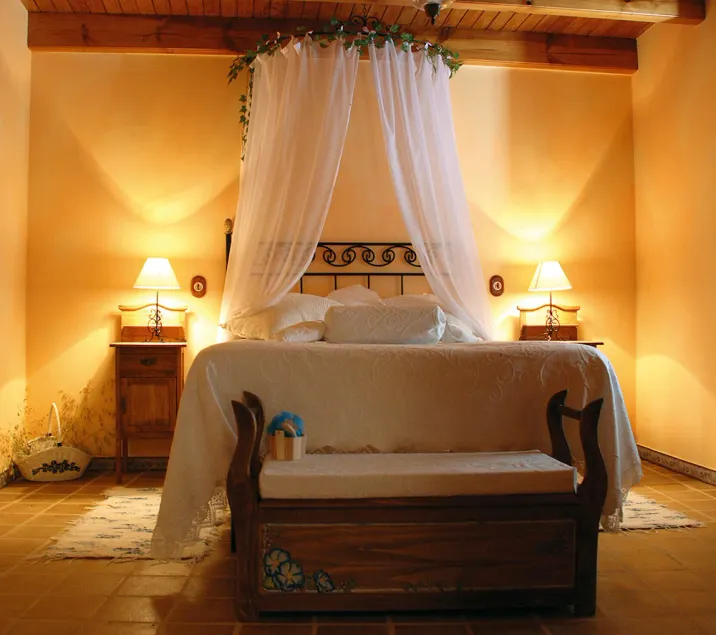 Comfort and rest at your fingertips..!!! - Image 1
