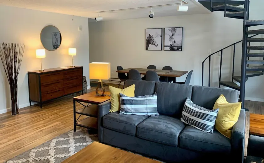 2 Bedroom - 2 Level Spacious Condo at the Evergreen Lodge! Unit 602 - Image 1