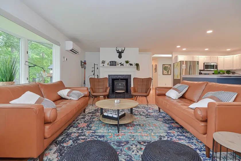 Amazing HUGE 6 bdrm Sebago Lake Waterfront Home - Image 1