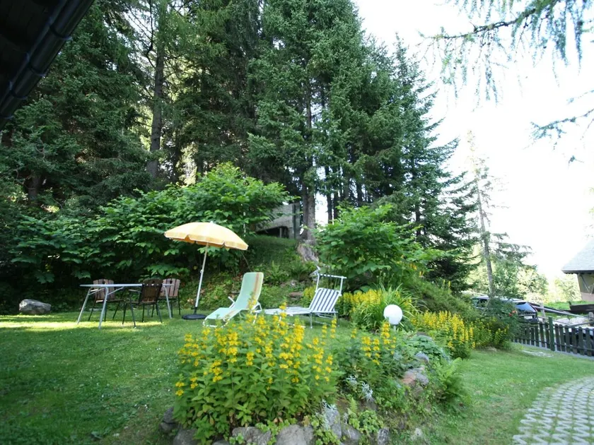 Chalet Nassfeld near Ski Slopes - Image 1