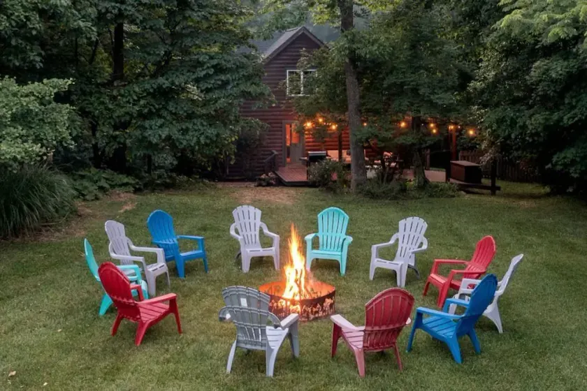 Enchanted Cabin at LedgeRock Springs - Image 1
