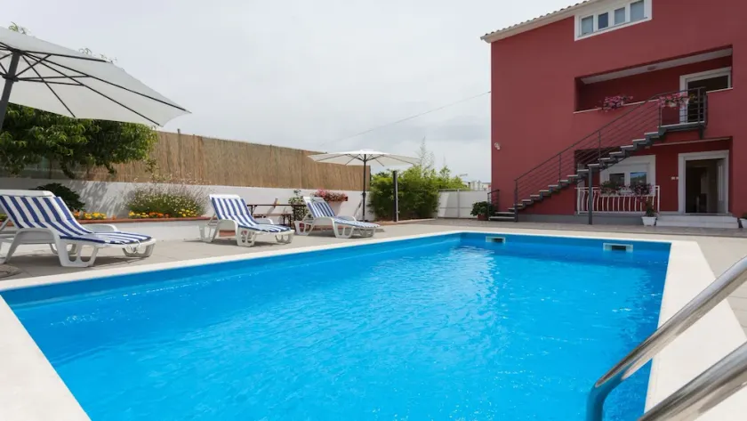 spacieuse maison à Rovinj avec piscine pour 12 personnes - Image 1