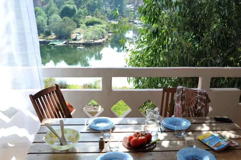 Charming flat with view on the lagoon - Image 1