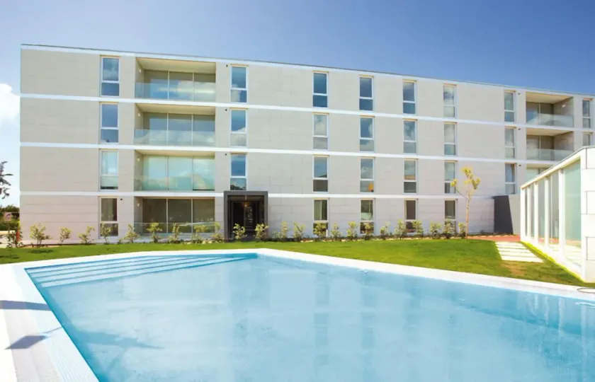 Beachfront apartment, perfect for surfing, hiking, and incredible sunsets! - Image 1