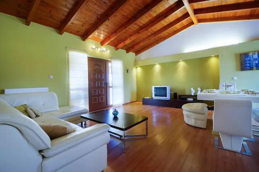 Penthouse 2 bedrooms near city center - Image 1