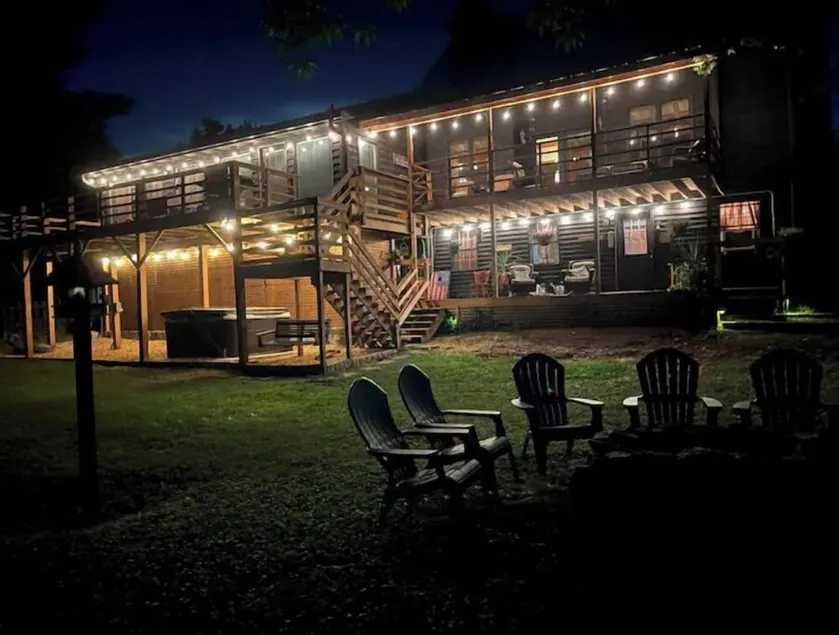 Nashville Riverfront Retreat-with Hot Tub. - Image 1