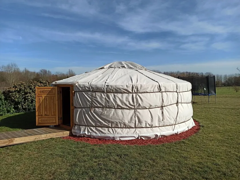 An unusual night in a yurt - Image 1