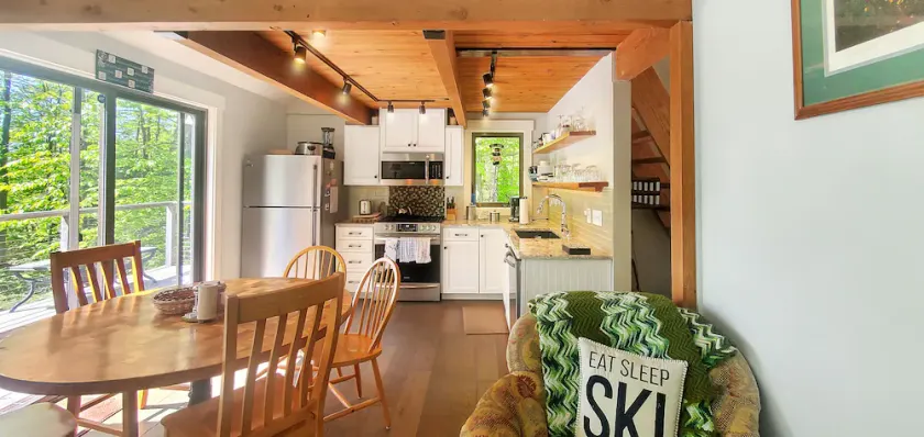 Great Eastern Ski Lodge - Image 1
