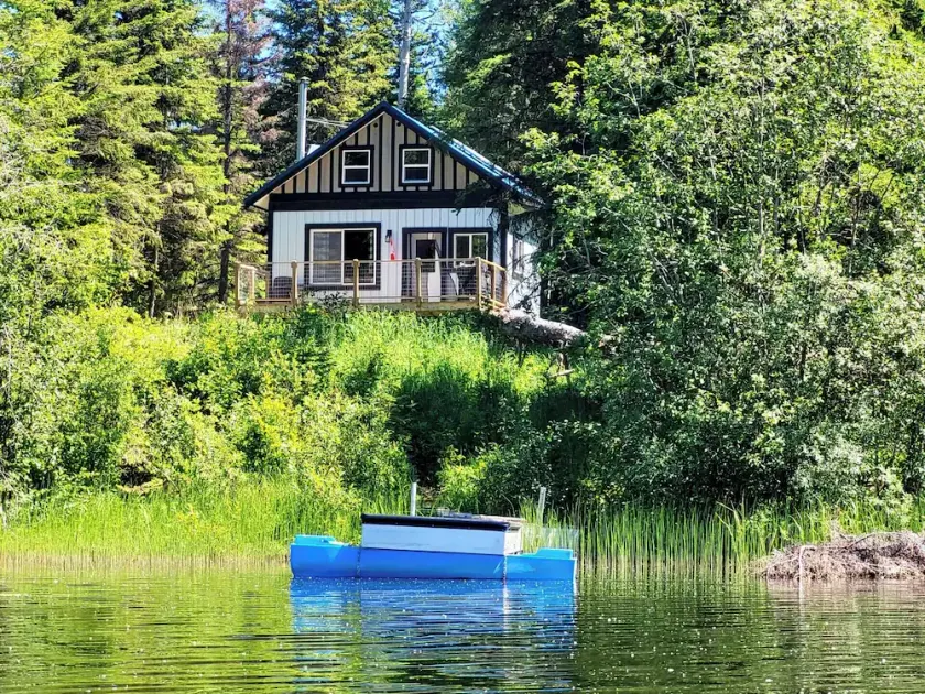 Magical Off grid Lakefront Cabin - Image 1