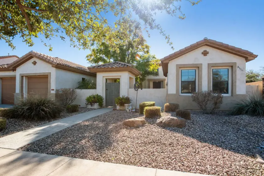 Elm Casita Apts - Image 1