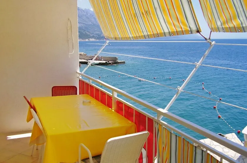 1-Zimmer-Ferienwohnung am Strand Pisak, Omis (A-1003-a) - Image 1