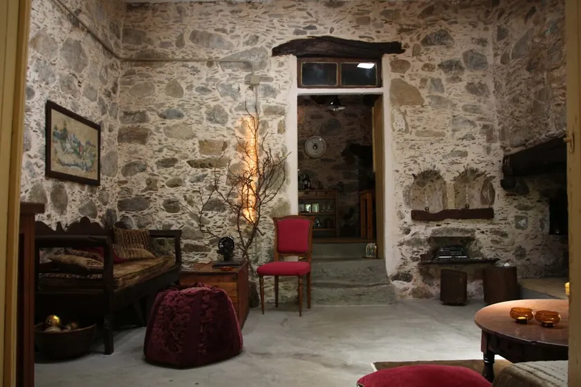 Mansion-House with character near to the best beach of Crete:the lagoon of Elafonisi - Image 1