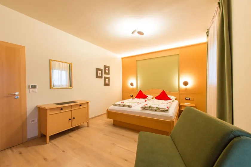 Geräumiges Zweiraum-Apartment mit Bergpanorama - Image 1