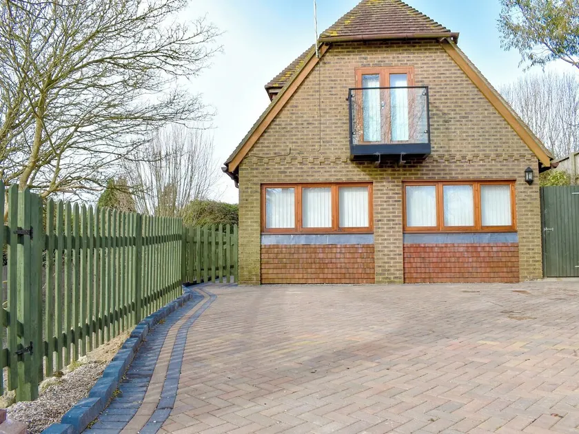 3 Schlafzimmer Unterkunft in Aldington, near Ashford - Image 1