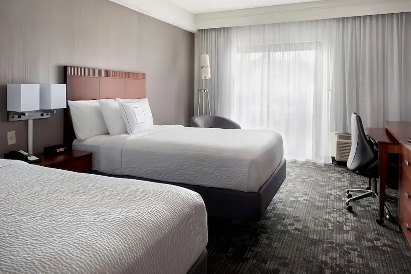 Relaxing Stay, Two 1BR Units With Pool, Enjoy Nearby Boston Attractions! - Image 1